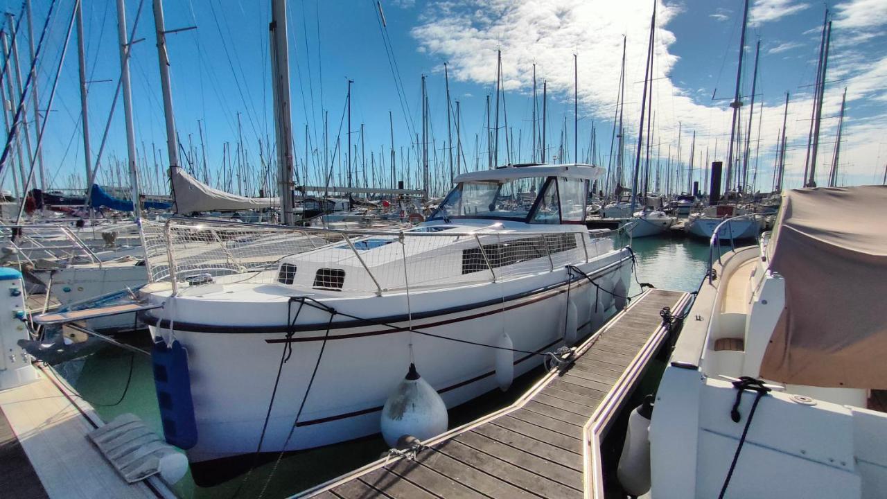 Hotel La Rochelle sur L'eau Extérieur photo